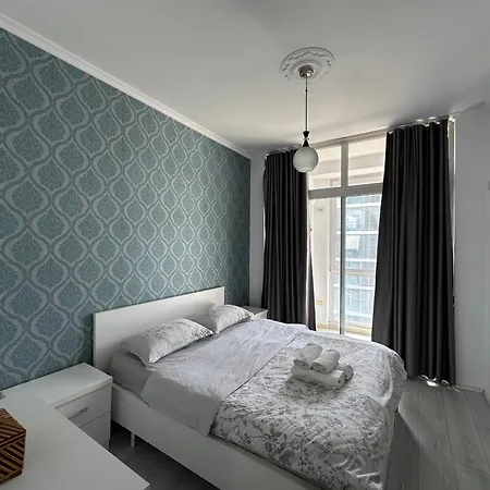 Апартаменты Kika Raiffeisen Bank Near Artificial